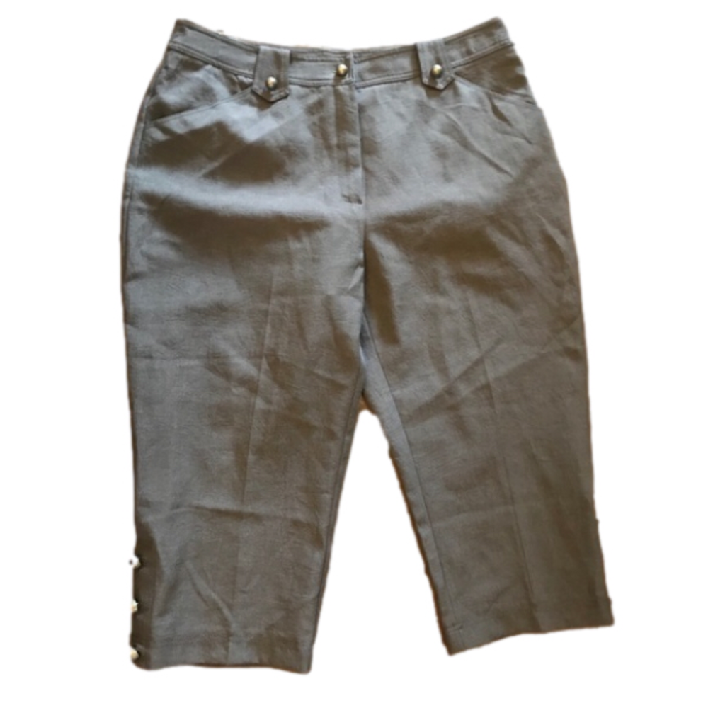 Concepts Capri Pants